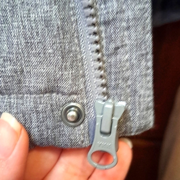 Unisex kids warm jacket size Medium 7-8 zip up 4 pockets hooded grey joe fresh - Picture 12 of 15